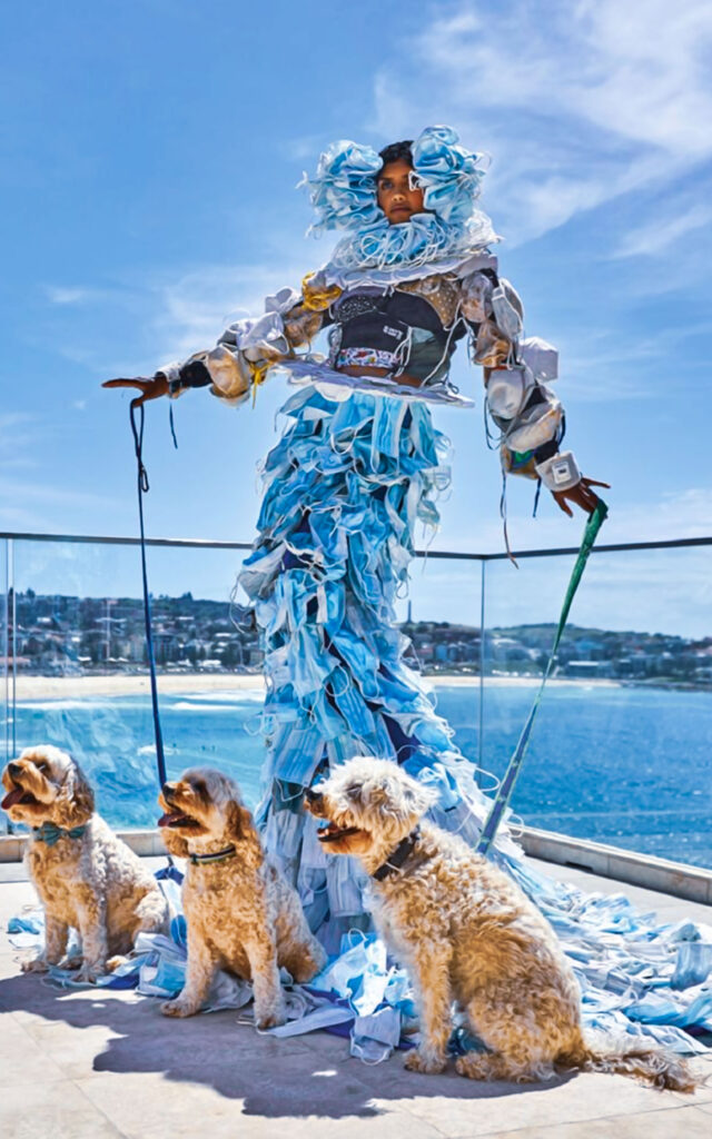 Marina DeBris, abito mascherine