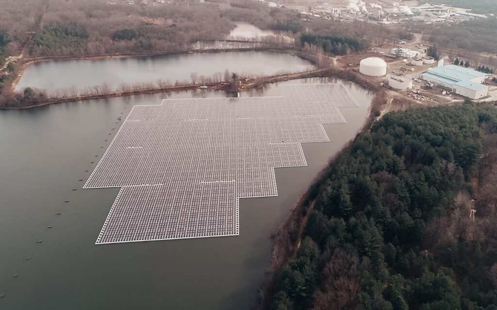 Il parco solare galleggiante a Sayreville